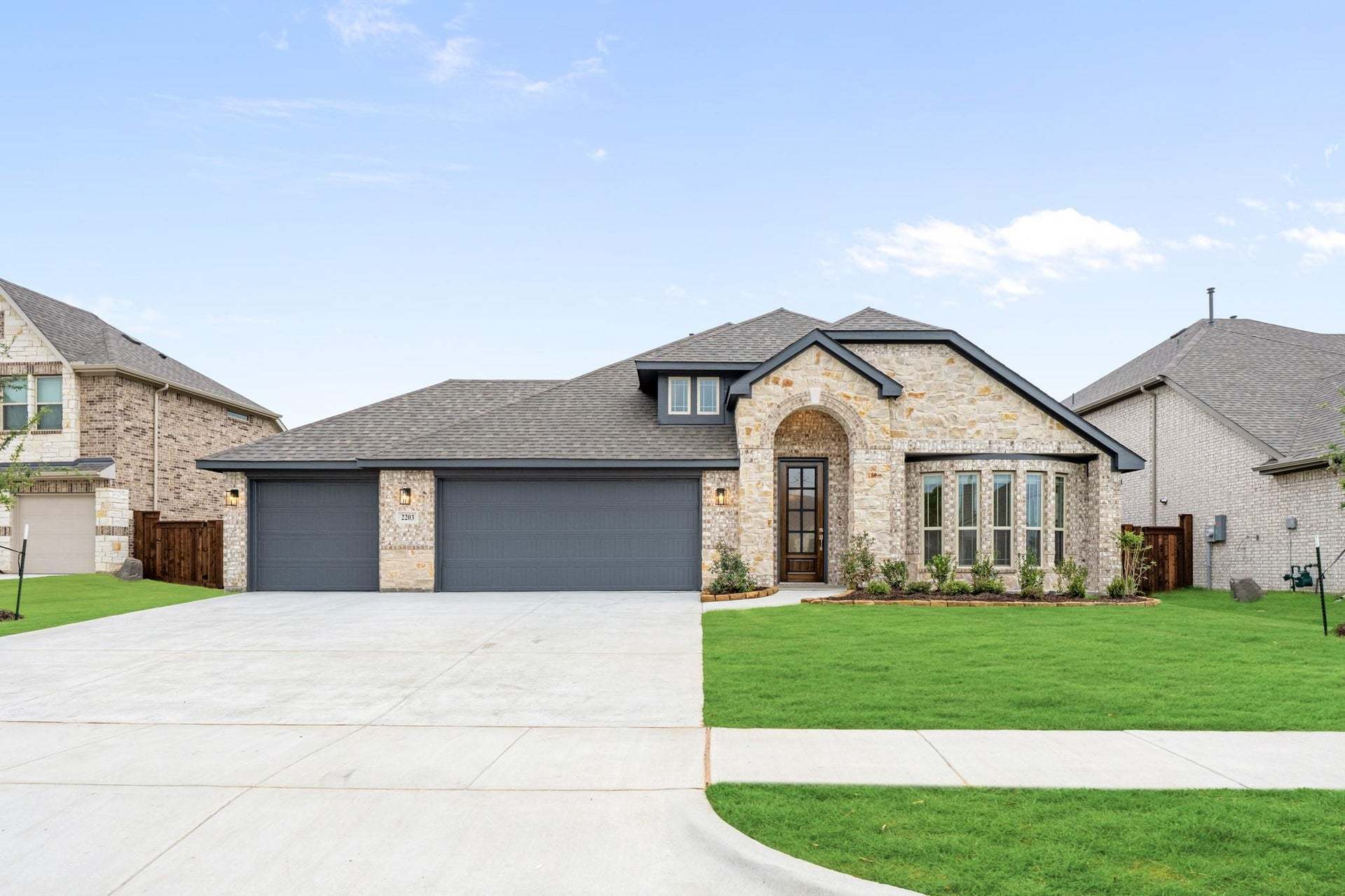 2203 Redding Drive (Hawthorne II)