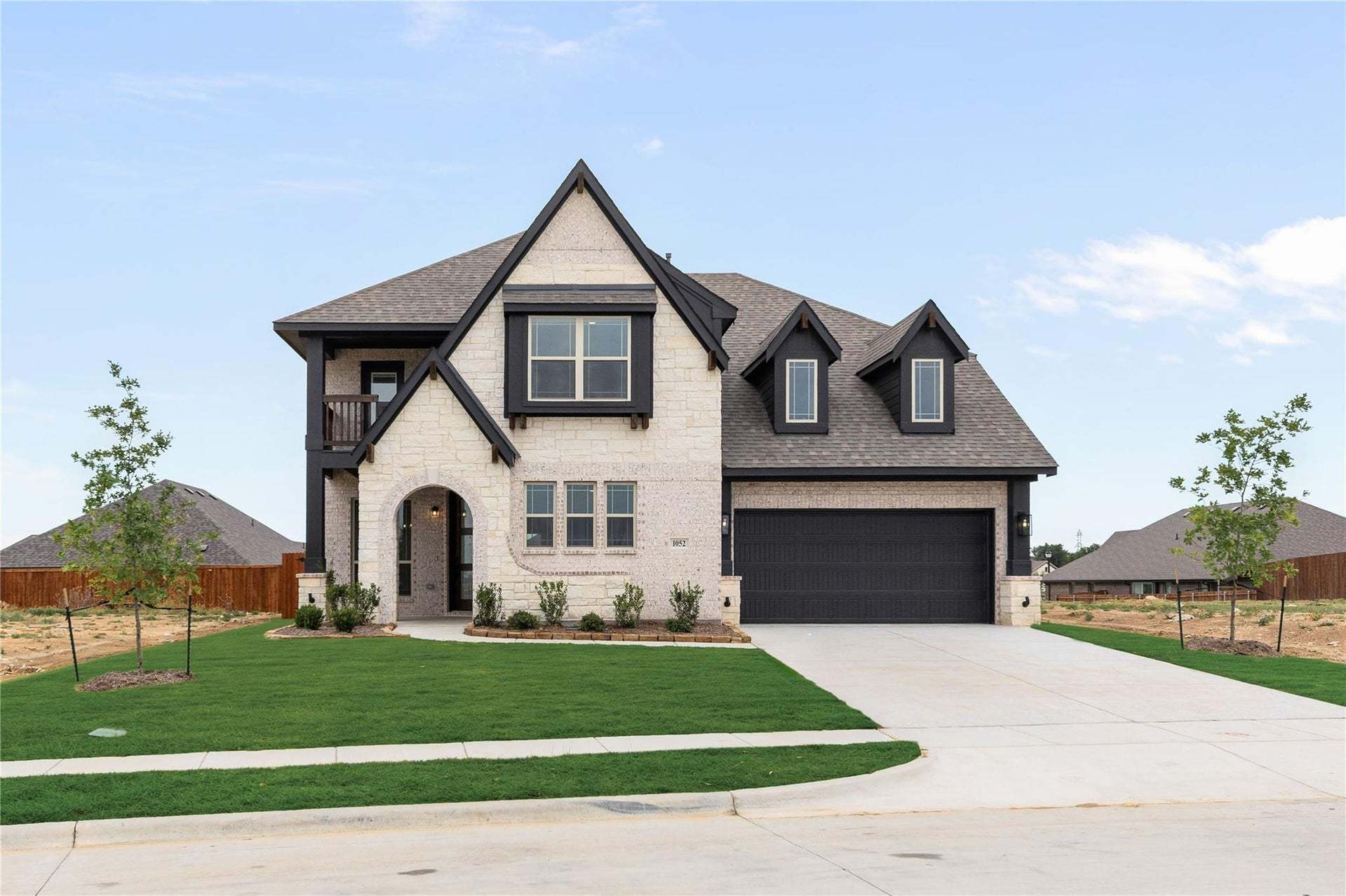 1052 Pineview Lane (Magnolia II)
