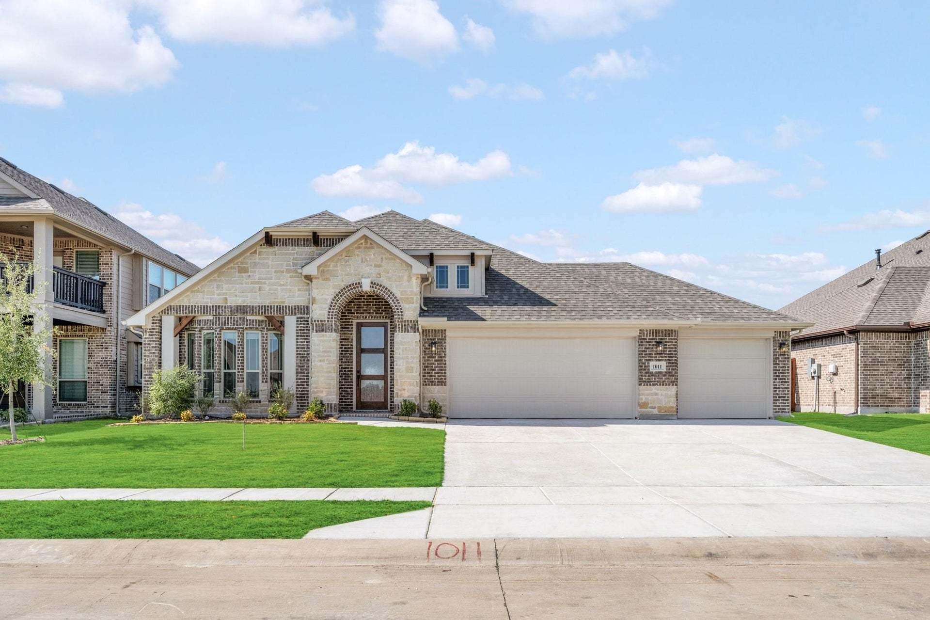 1011 Stonehaven Drive (Hawthorne II)