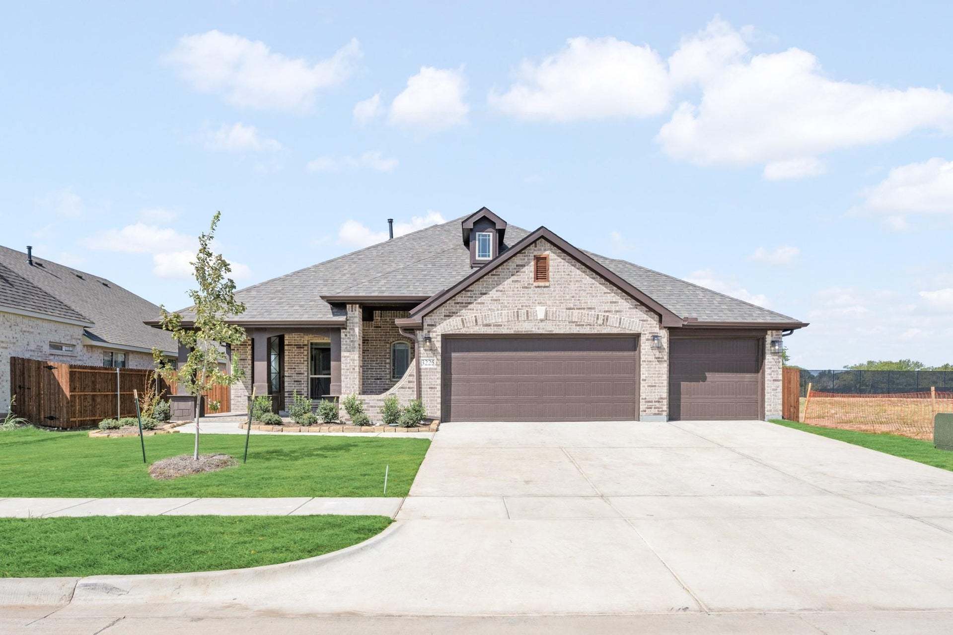 3225 Fraser Drive (Dogwood III)