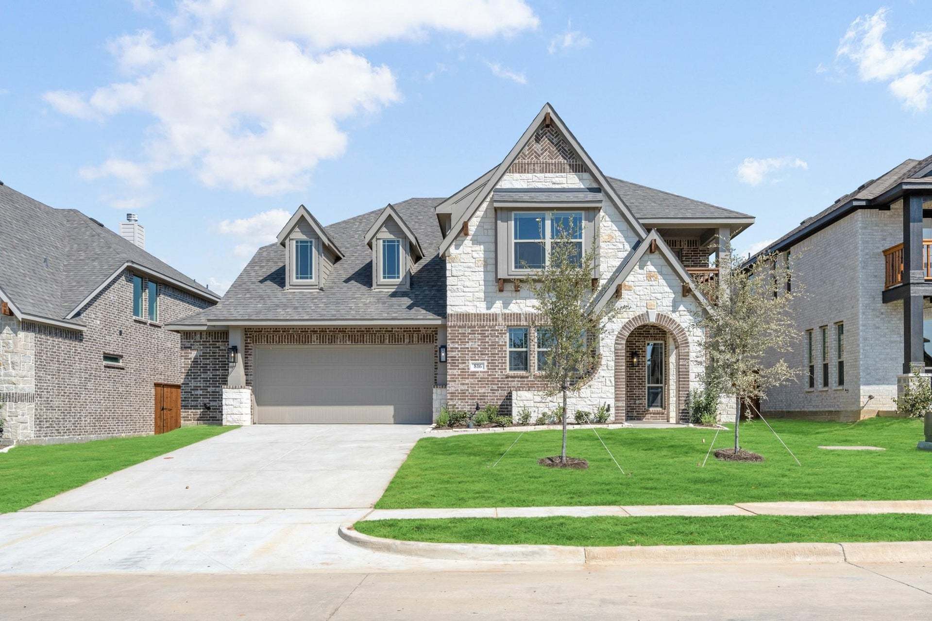 Magnolia II - Mockingbird Hills: Joshua, Texas - Bloomfield Homes
