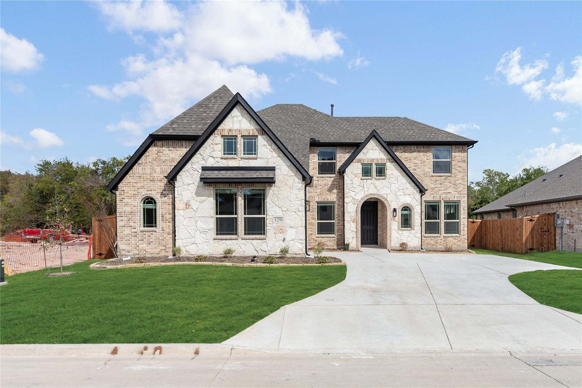 129 Saddlewood Trail