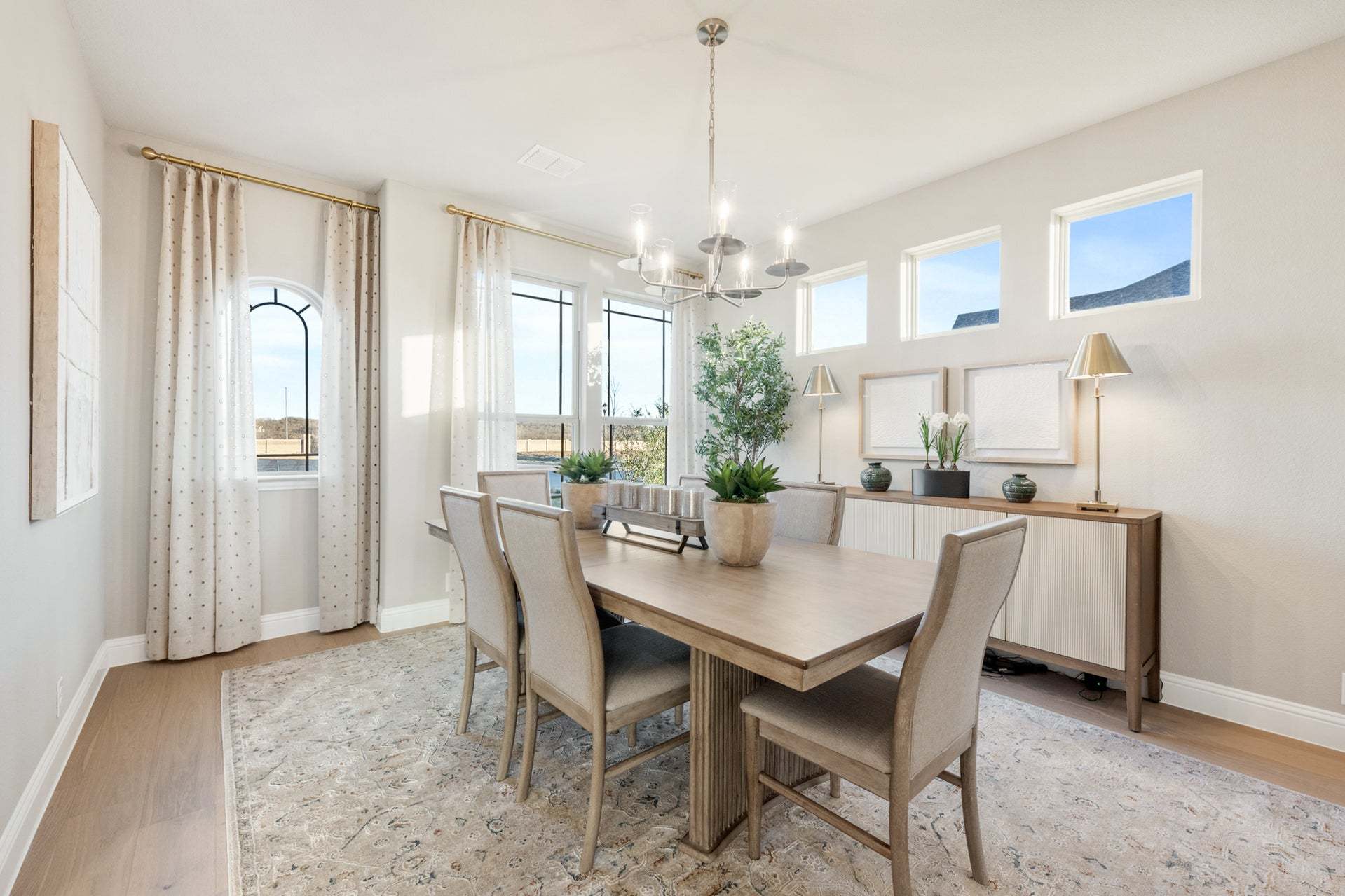 Formal Dining