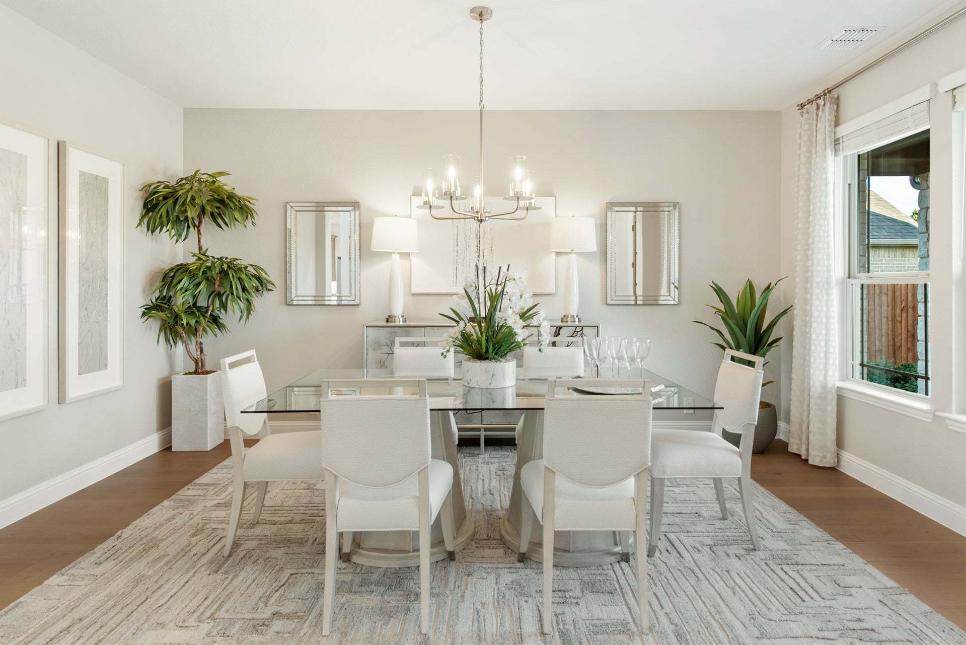 Formal Dining