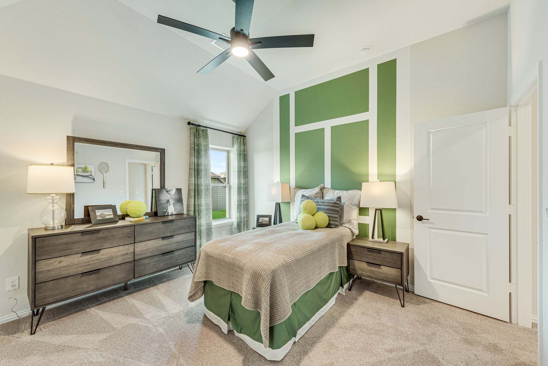 Secondary Bedroom