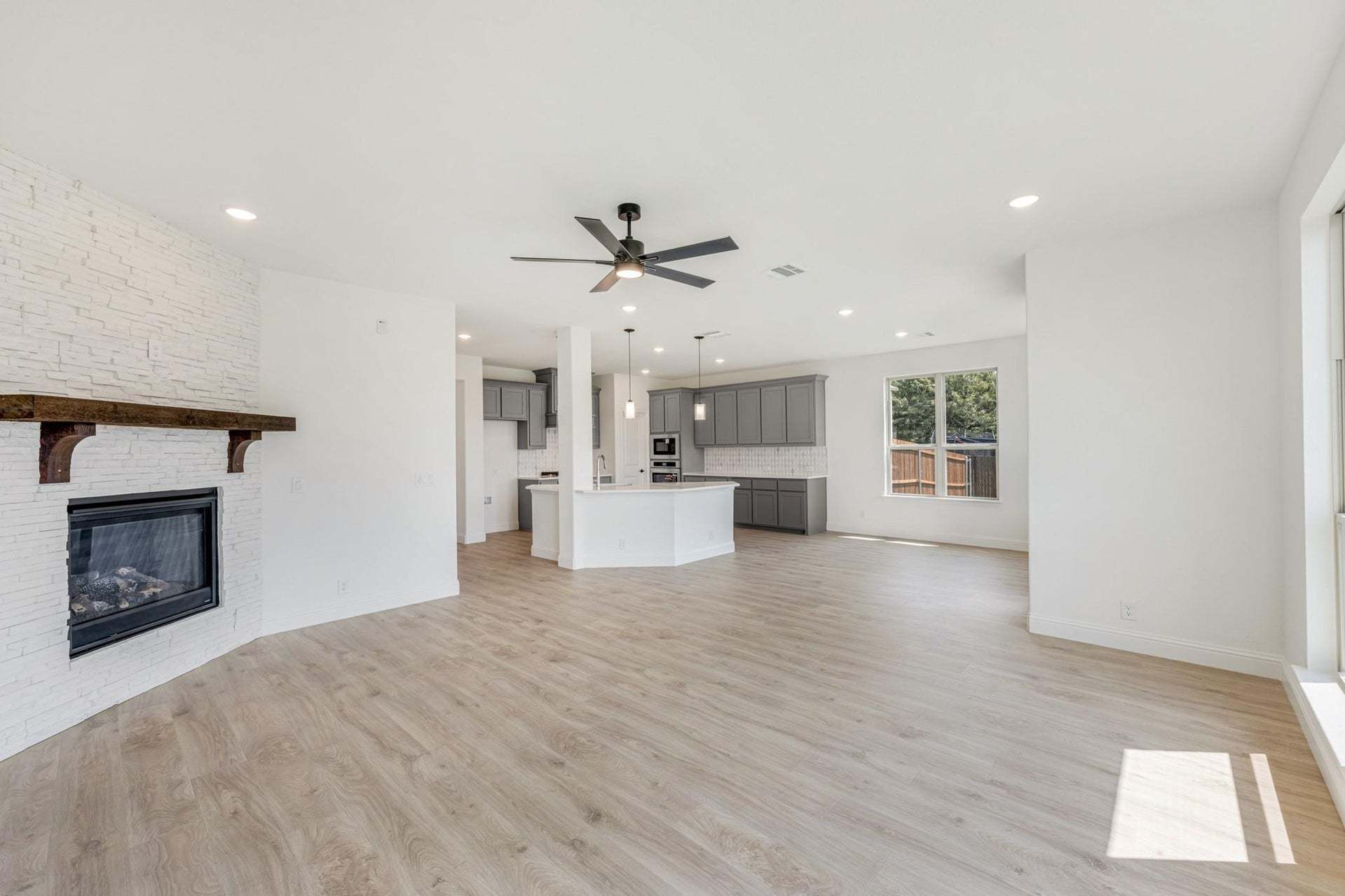 1200 Sylvia Street (Dewberry III)