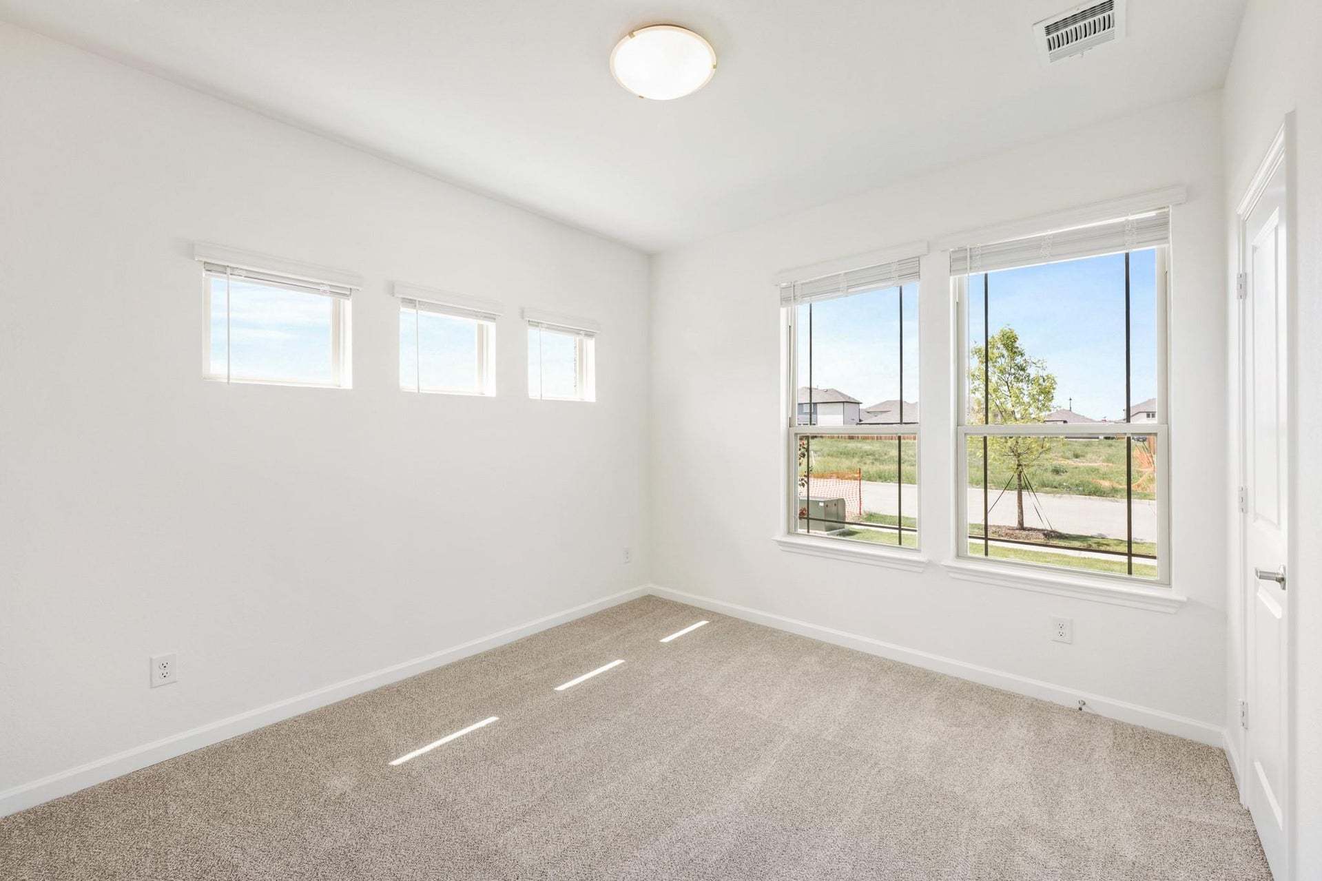 1533 Soapberry Drive (Gardenia)