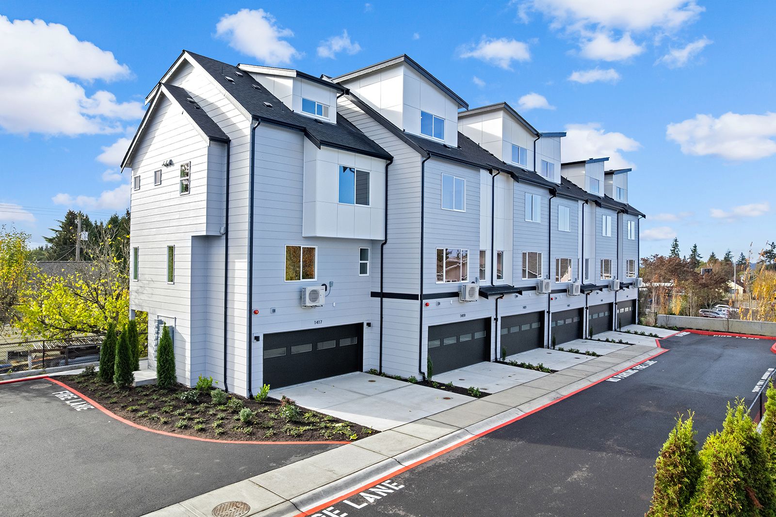 A1 Left - Salmon Creek Townhomes: Seattle, Washington - Blue Fern Homes
