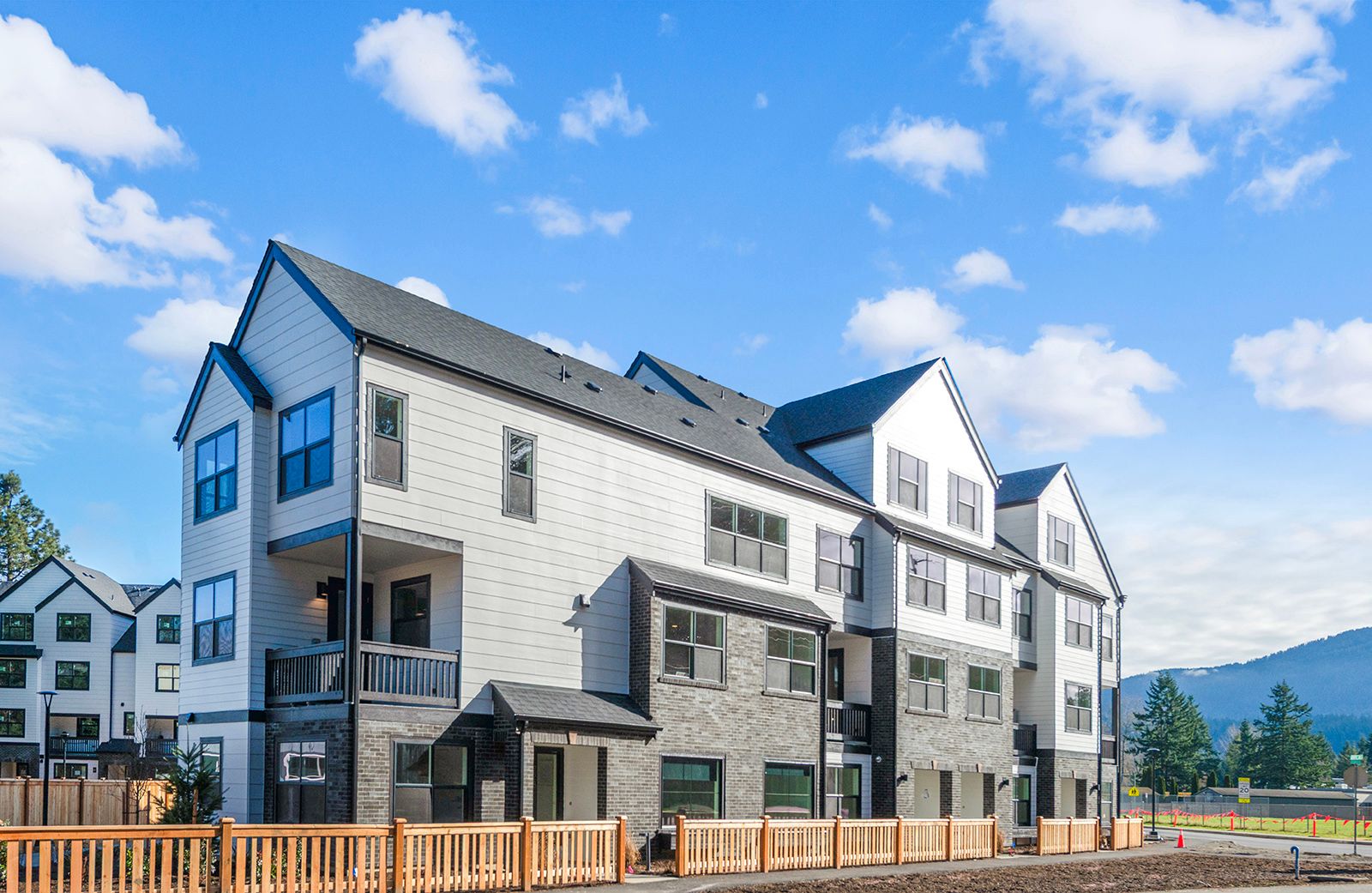 714 Newport Way NW - Towns on 7th: Issaquah, Washington - Blue Fern Homes