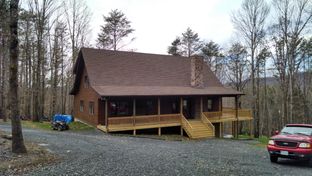 Blue Mountain Valley LLC por Blue Mountain Valley LLC en Lynchburg Virginia