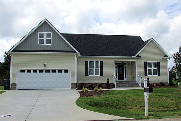 casa en Bradley Built, Inc. por Bradley Built, Inc.