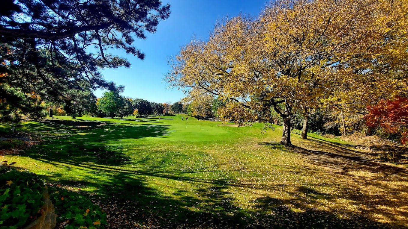 Burnsville's nine hole, par 27 public course. The Clubhouse offers annual passes, equipment rentals, locker rentals and a snack bar.