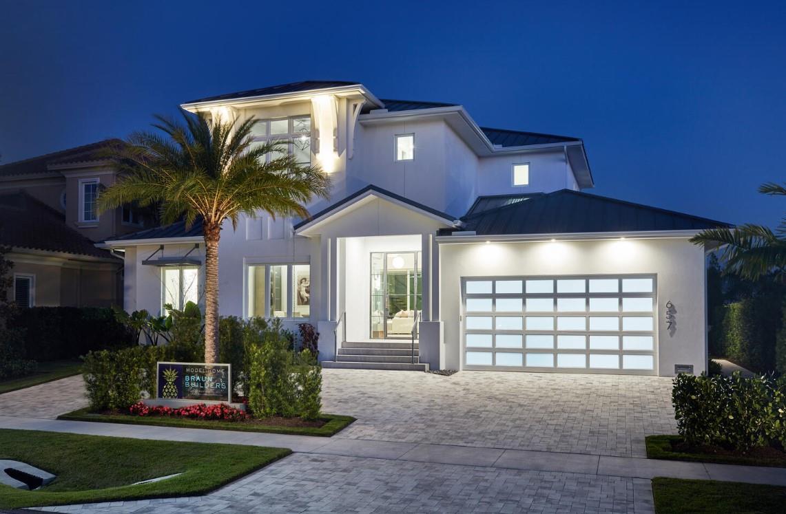 Braun Builders por Braun Builders en Naples Florida
