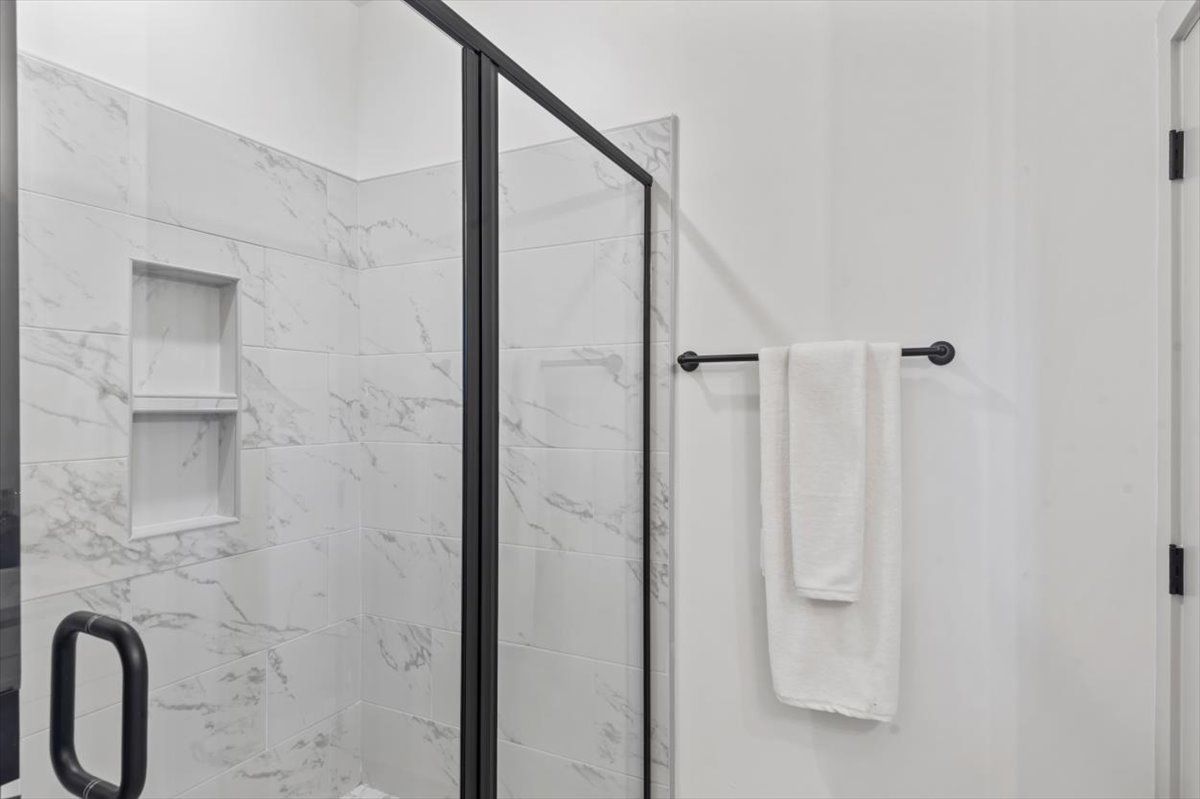 Elmwood Master Shower