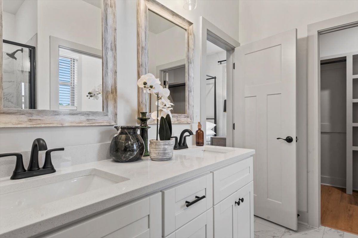 Elmwood Master Bath