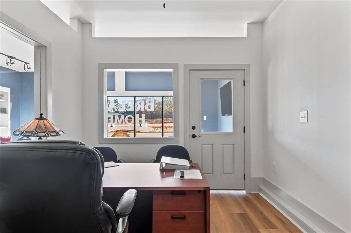 Sales Center Office