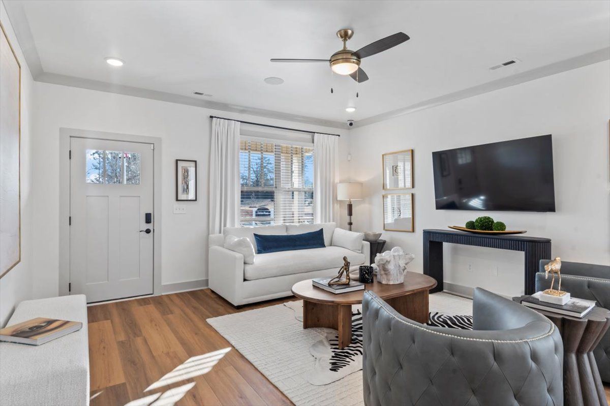 Model Living Room 
