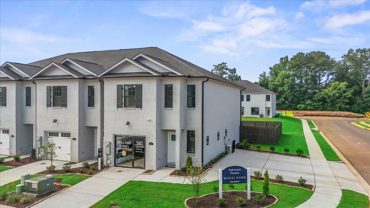 Oakwood Townhomes - Huntsville, AL