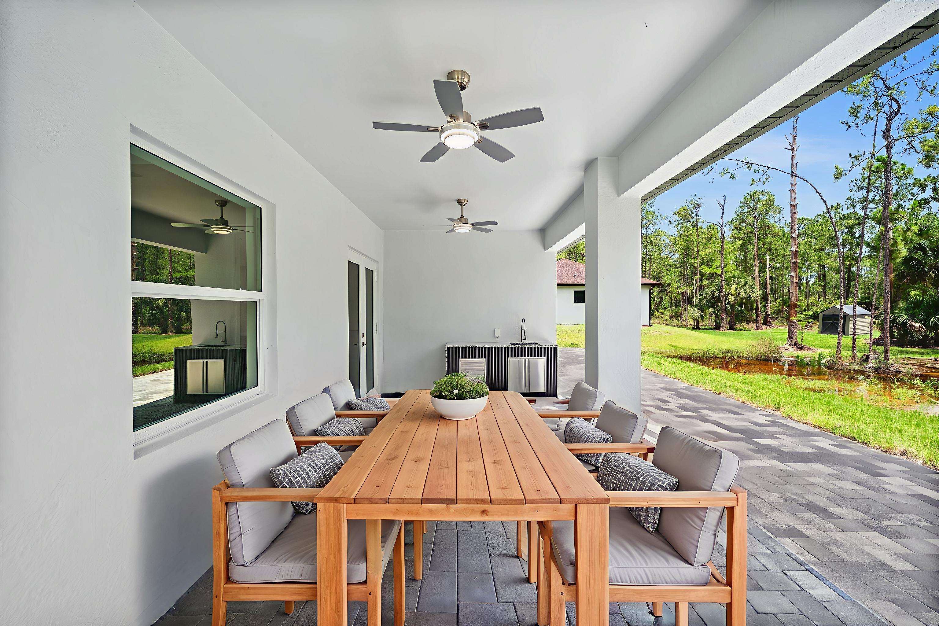 3990 27th Ave NE (Nova)