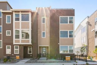 Skyview - Blanca - Dillon Pointe - Skyview: Broomfield, Colorado - Brightland Homes