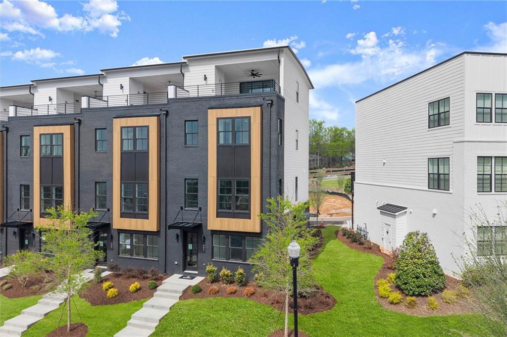 Charleston - The Gathering Alpharetta: Alpharetta, Georgia - Brock Built