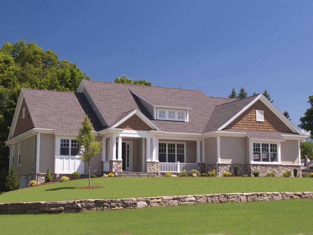 Brom Homes, LLC por Brom Builders en New London-Norwich Connecticut