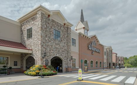 The Shoppes at Stonewall Wegmans in Gainesville VA near The Crest at Linton Hall