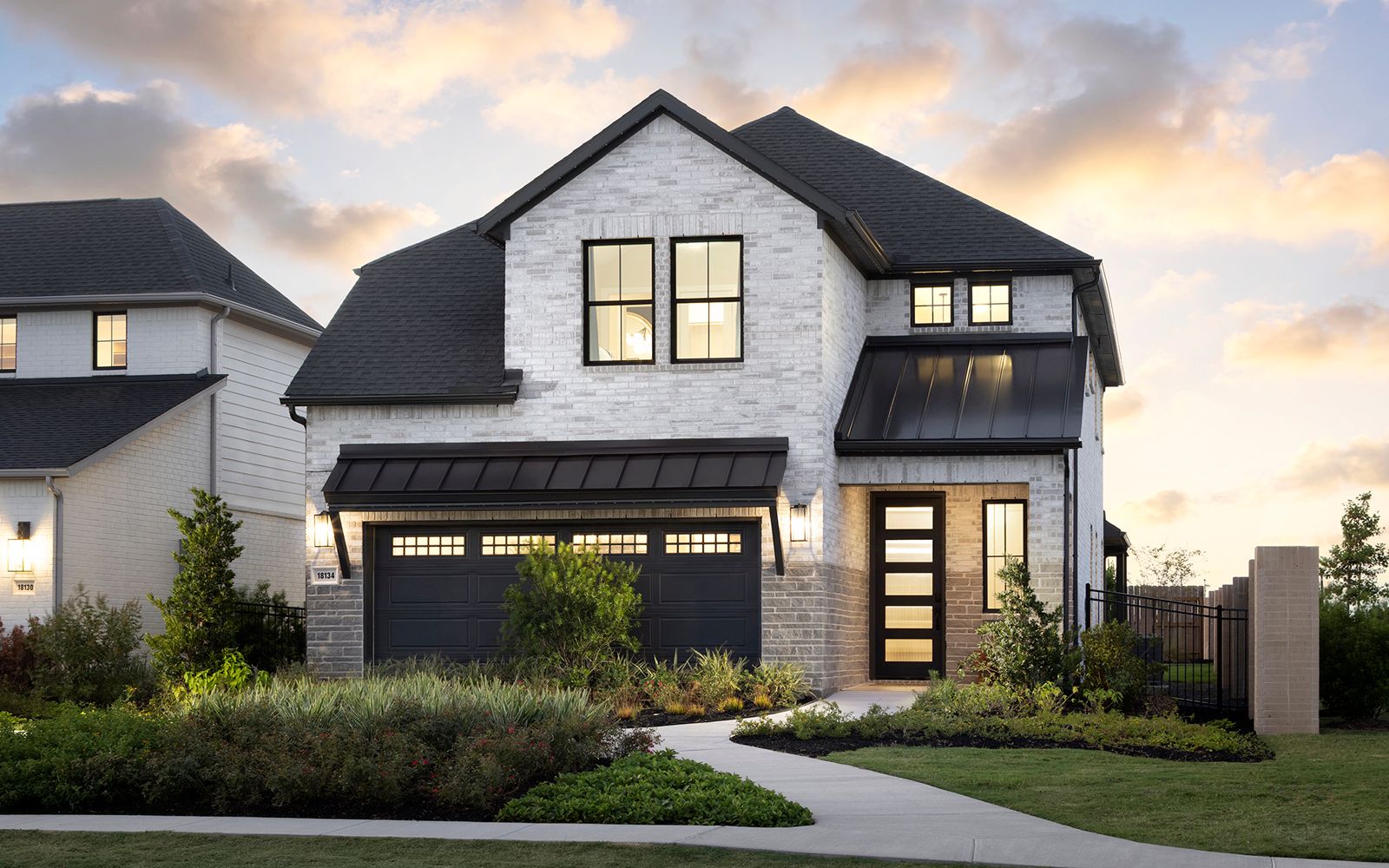 casa en 40' Traditional Homes at Midline por Brookfield Residential