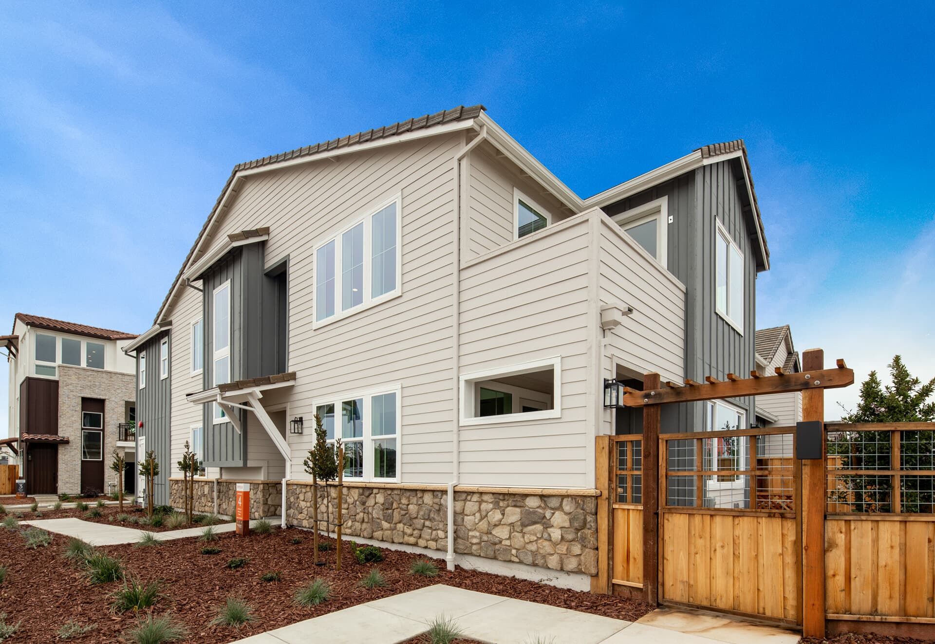 324 Goldenstar Way. Napa, CA 94558