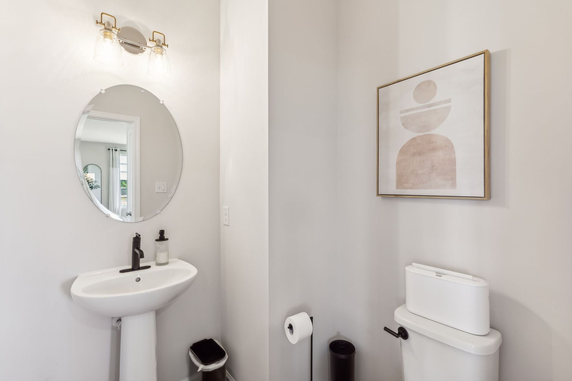  Powder Room