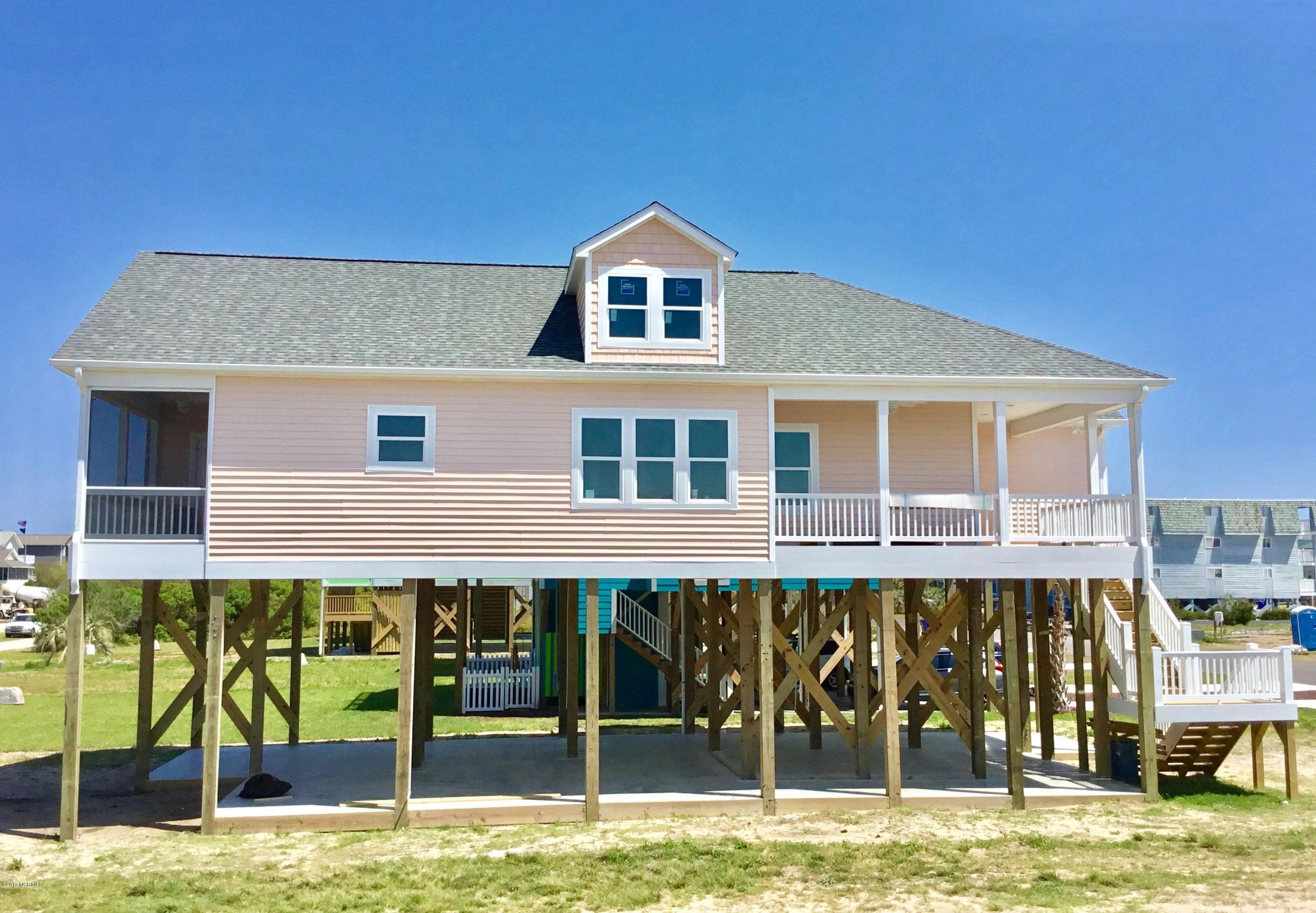 casa en Buff Builders, Inc. por Buff Builders, Inc.