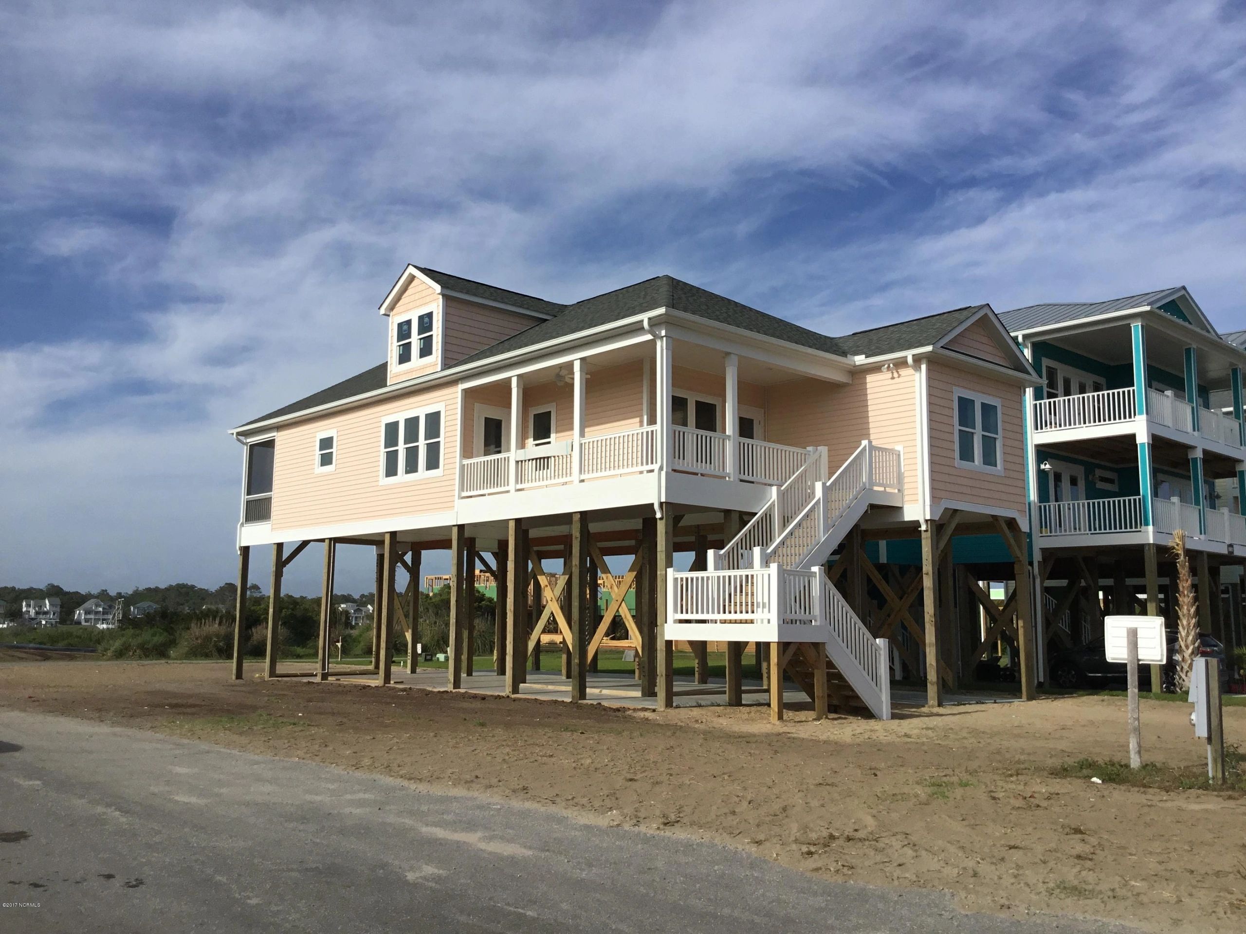 casa en Buff Builders, Inc. por Buff Builders, Inc.