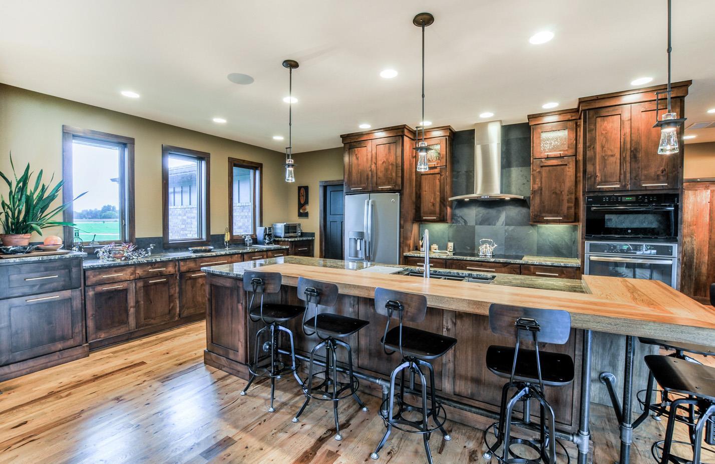 casa en Built By Brett, Inc. por Build By Brett Inc.