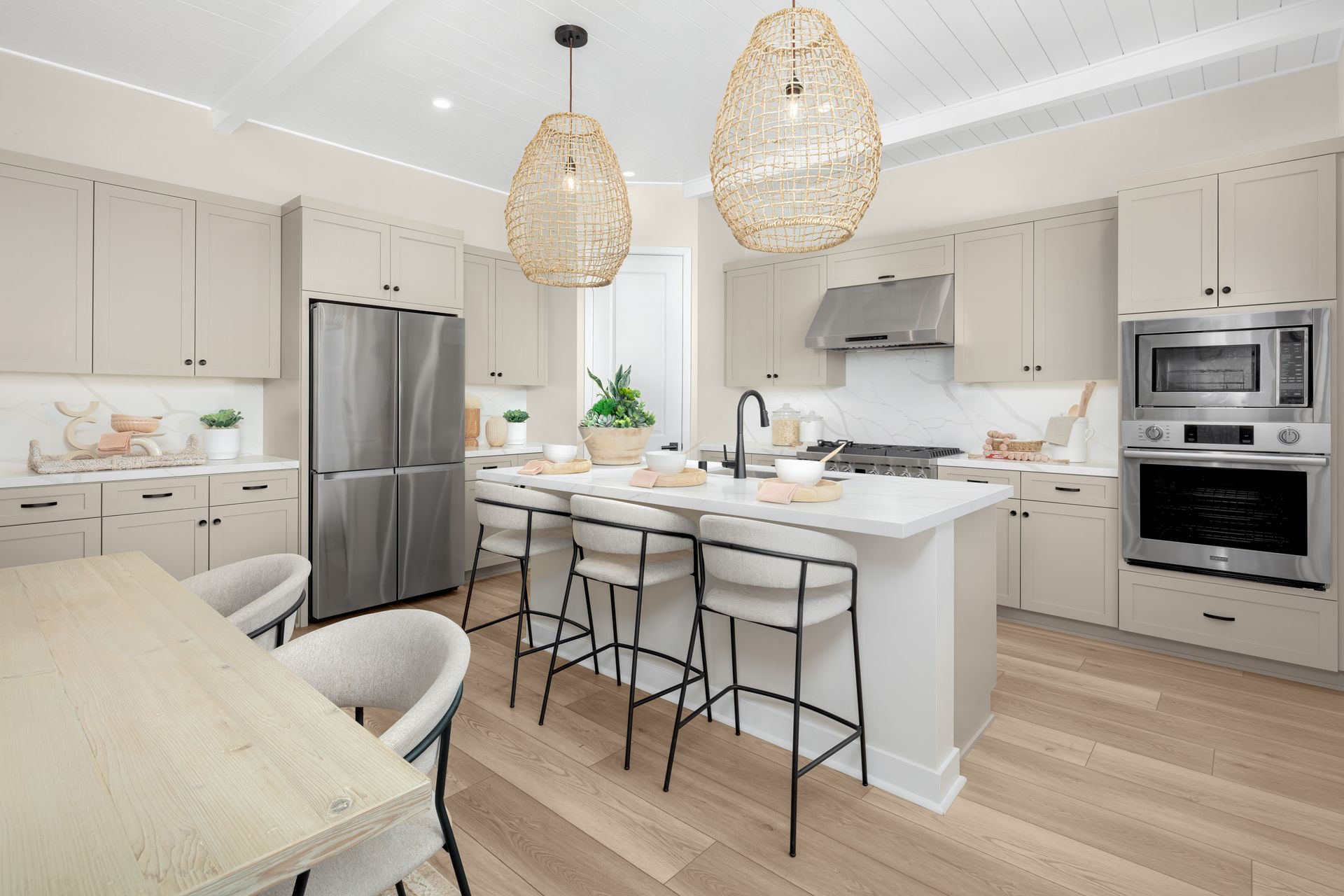 Expansive Kitchen