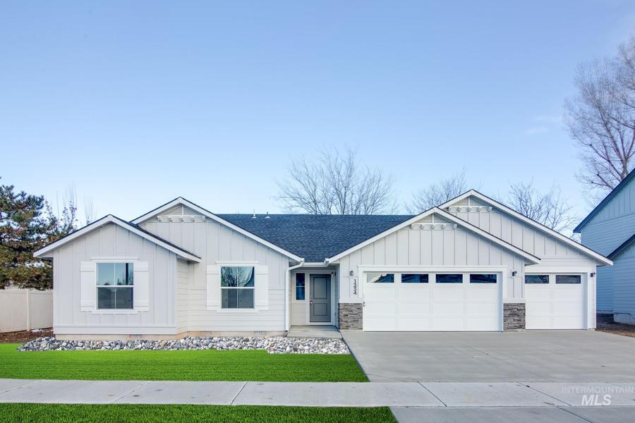 307  Golden Citrine Ave. Caldwell, ID 83605