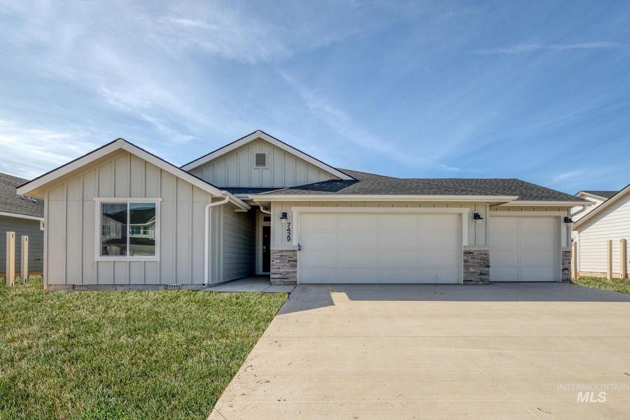 7429 E Shields Dr. Nampa, ID 83687