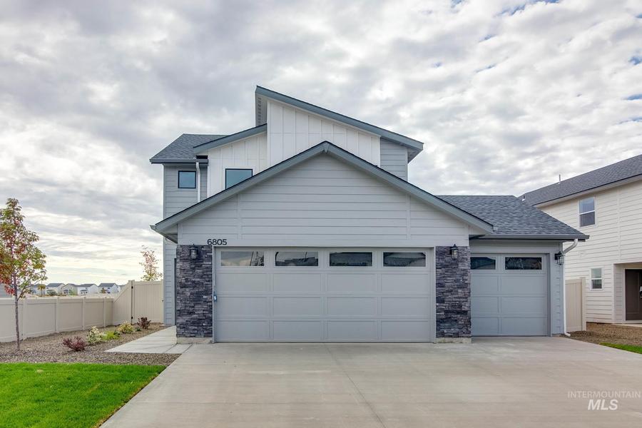 2747 E Valley Wind St. Kuna, ID 83634