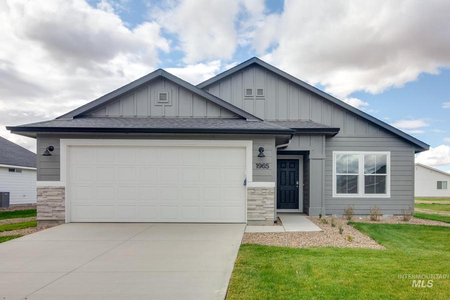 310 Chalcedony Ave. Caldwell, ID 83605