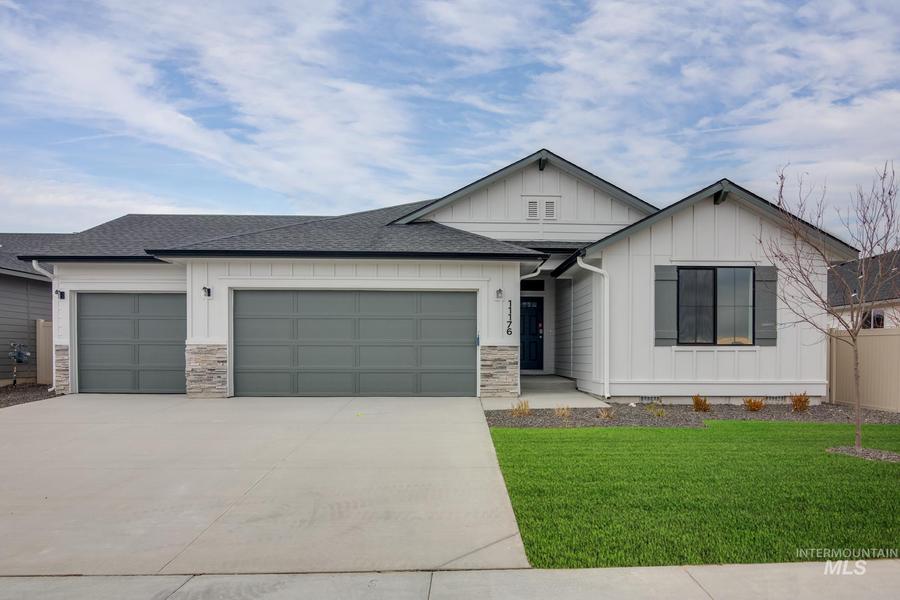 304 Chalcedony Ave. Caldwell, ID 83605