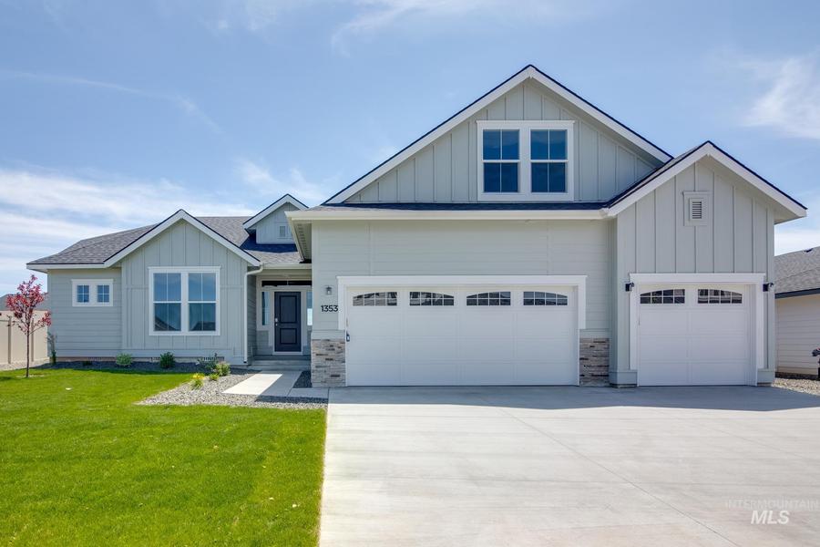 205 Aquamarine Ave. Caldwell, ID 83605