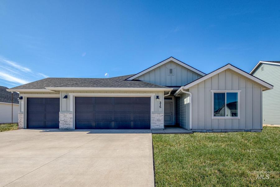 315 Crystal Rock Ave. Caldwell, ID 83605