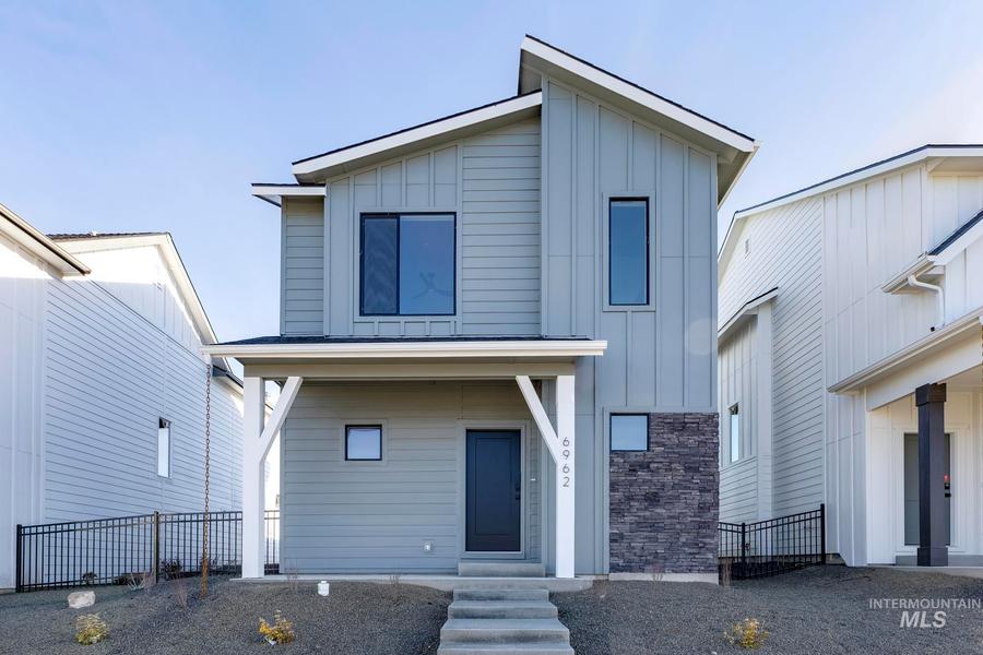 2851 N Rocky Bottom Way. Kuna, ID 83634