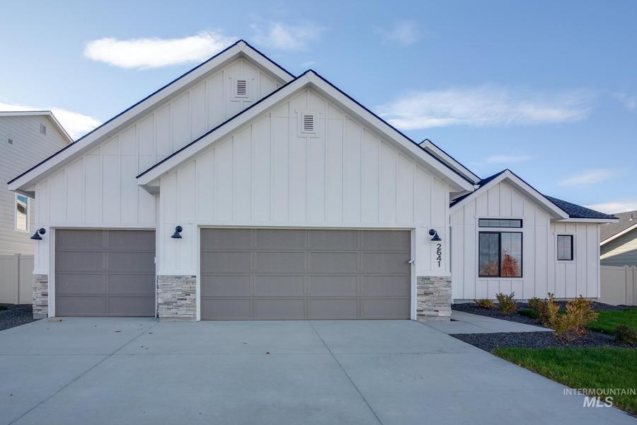 2641 E Night Rider Dr. Kuna, ID 83634