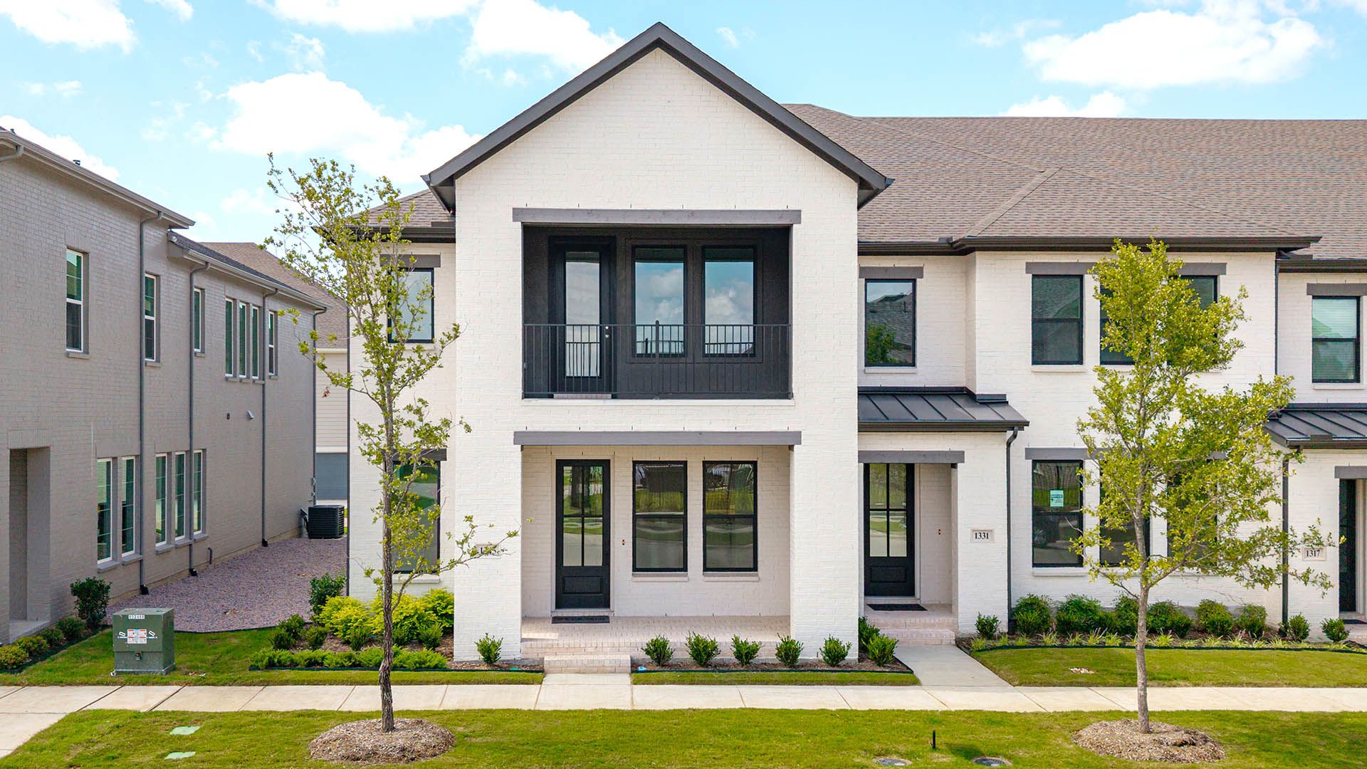 Sunny Exterior - Hazelwood: Frisco, Texas - CB JENI Homes