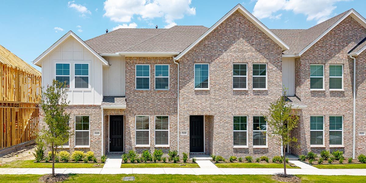 Amelia - Heritage Village: Haltom City, Texas - CB JENI Homes