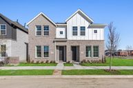 Heritage Village por CB JENI Homes en Fort Worth Texas