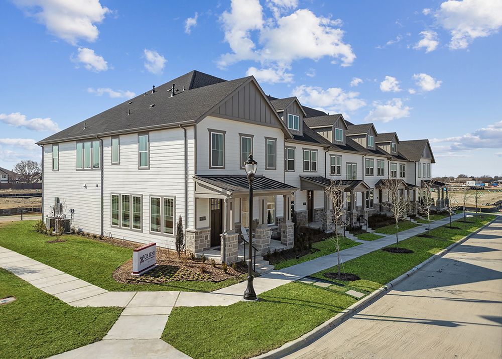 9735 Speaker Drive. Frisco, TX 75035