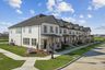 casa en Village on Main Street por CB JENI Homes