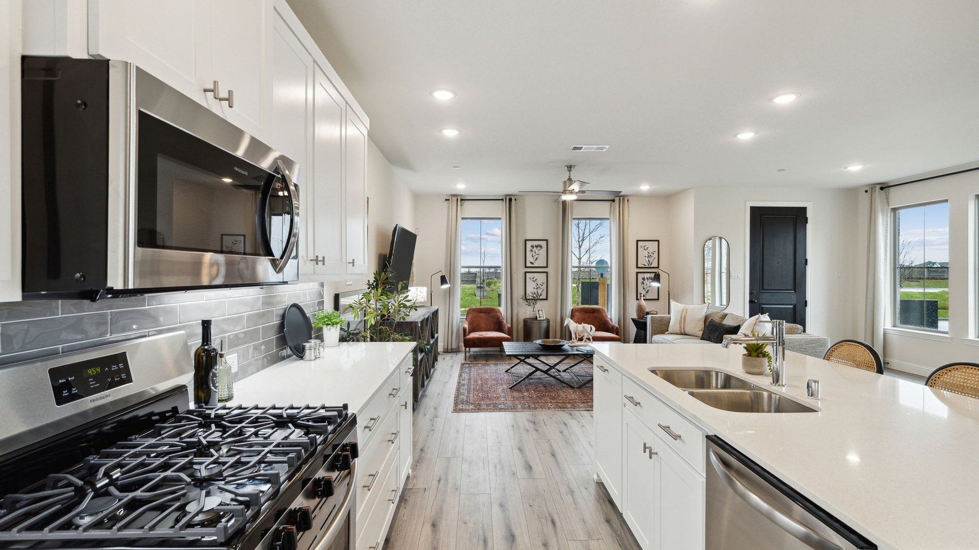 Kitchen & Living Room