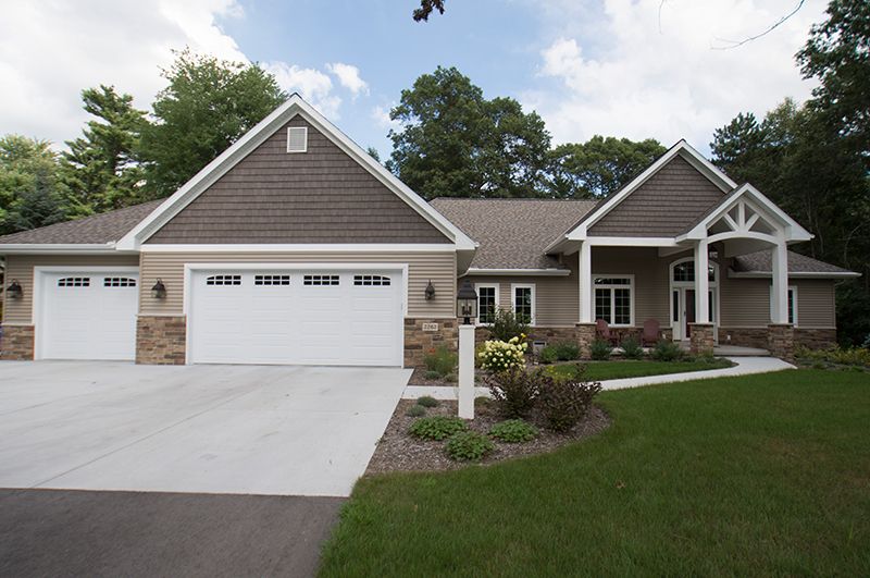 casa en C&C Custom Builders por C&C Custom Builders